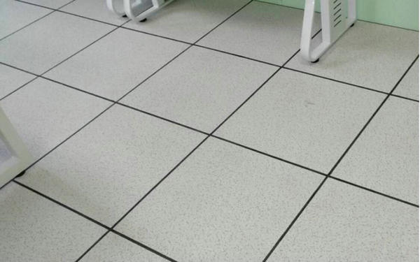 防靜電架空地板是如何做到防靜電的呢？