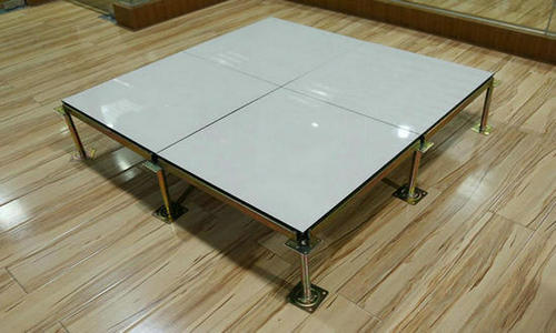 全鋼無邊防靜電地板施工規(guī)范