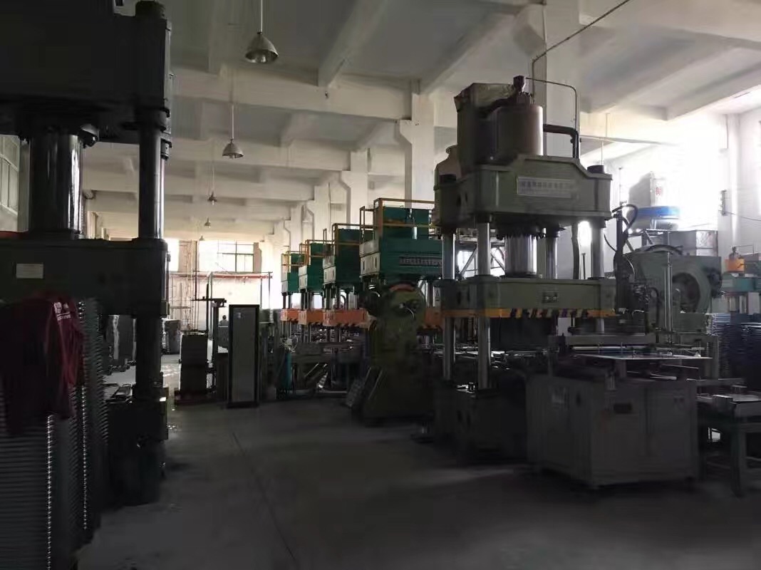 華鷹防靜電地板生產廠家