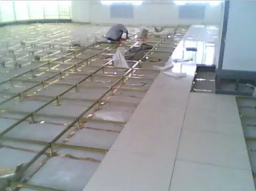防靜電機(jī)房地板