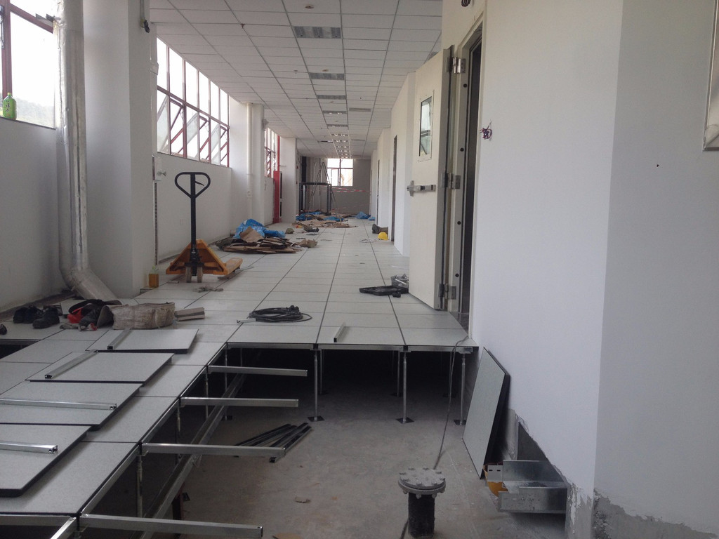 防靜電活動高架空地板