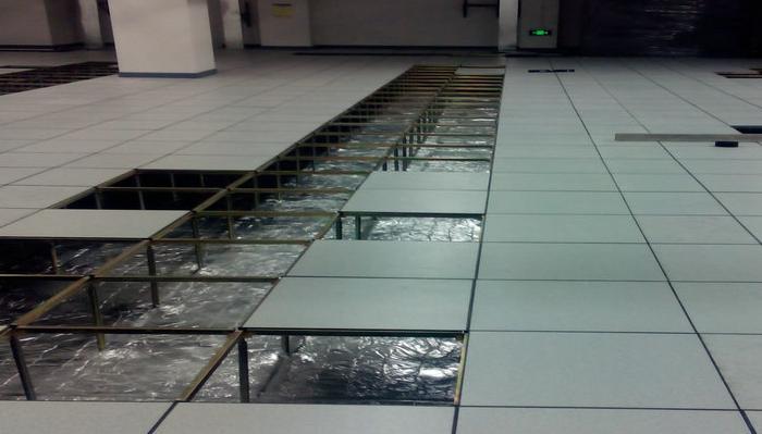 防靜電地板的鋪設