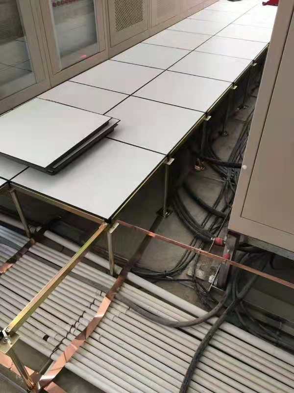 什么是防靜電地板