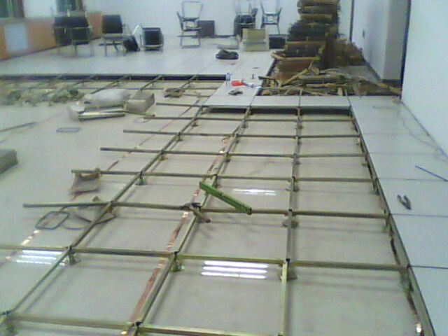 防靜電地板公司 防靜電地板公司