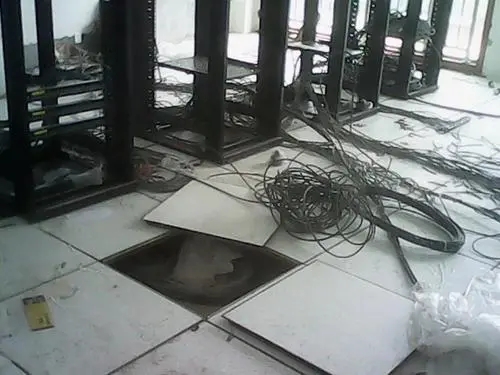 機(jī)房防靜電地板