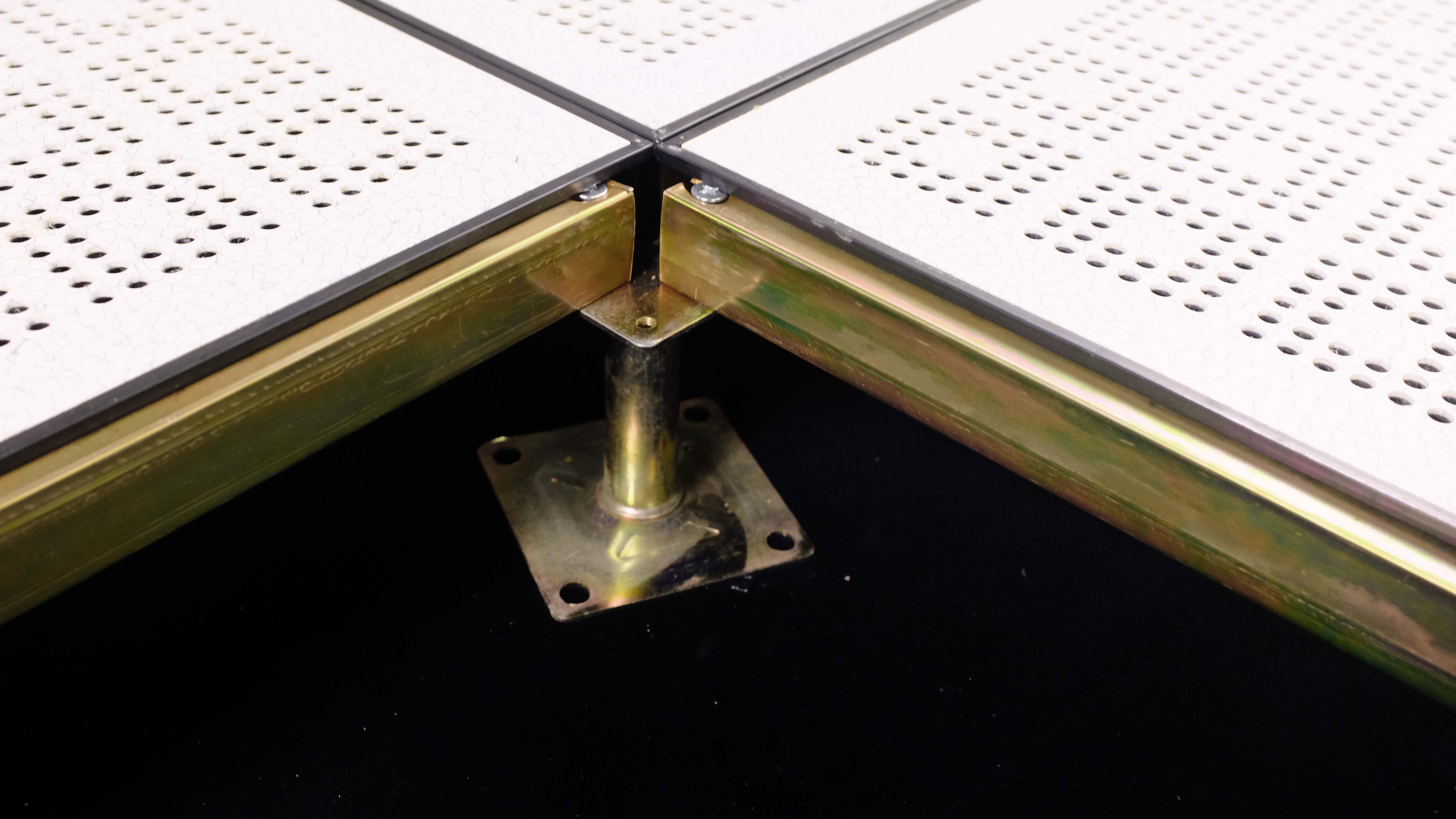 蜂窩通風地板和方管通風地板有什么區別？