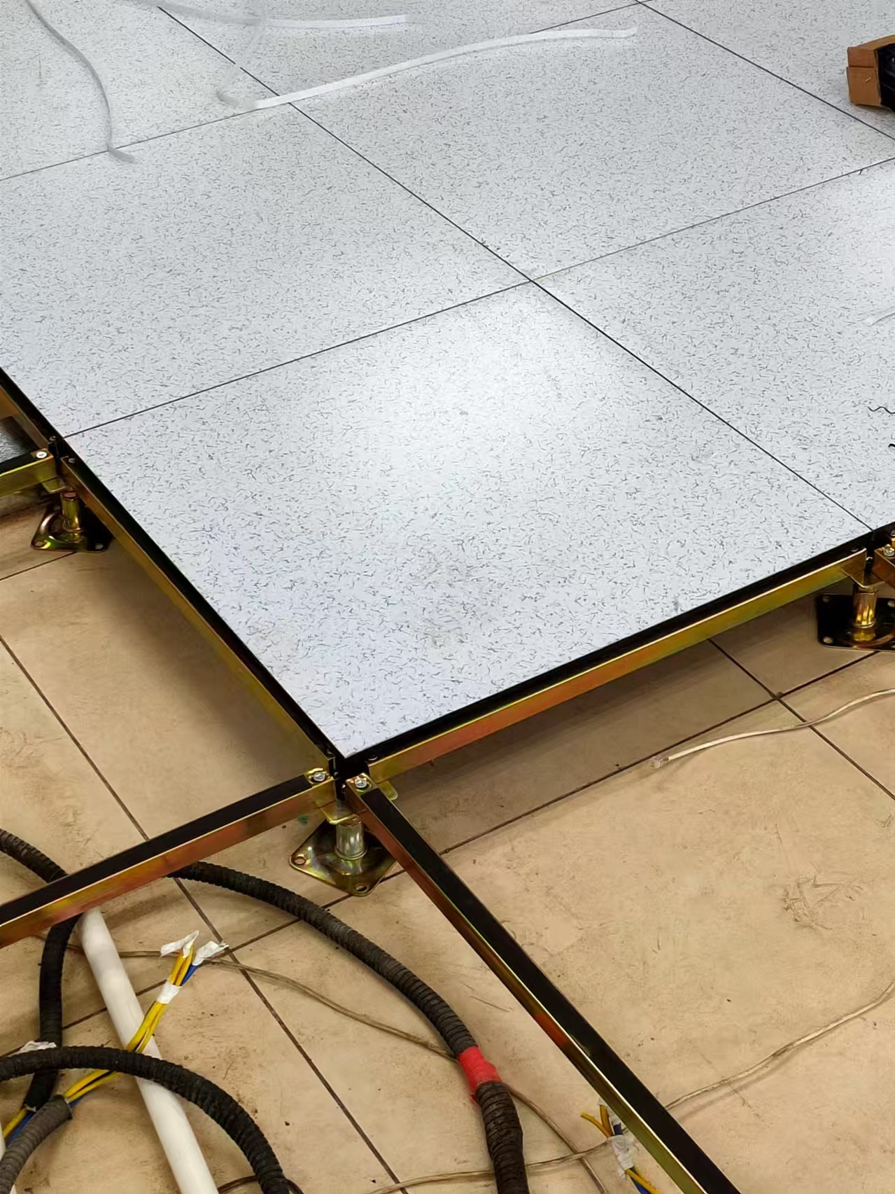 防靜電地板價格范圍